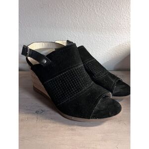 Very Volatile Los‎ Angeles Black Leather Peep Toe Wedge Sandals Size 6.5 EUC!